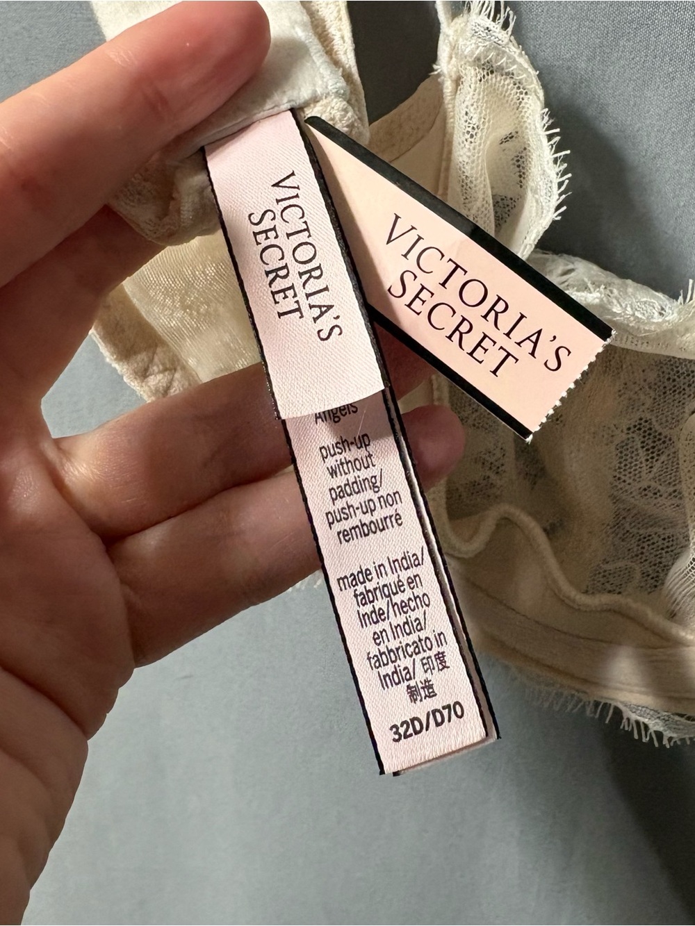 Victoria’s Secret Dream Angels Push-Up Unlined w/o Padding Bra in Coconut White - Picture 9 of 14